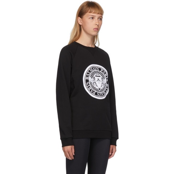 Balmain black crew neck sweater with white velvet medallion. - Picture 6 of 7